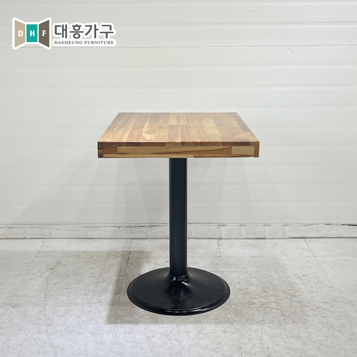 중고사각테이블 (서랍포함) 550x700-8EA